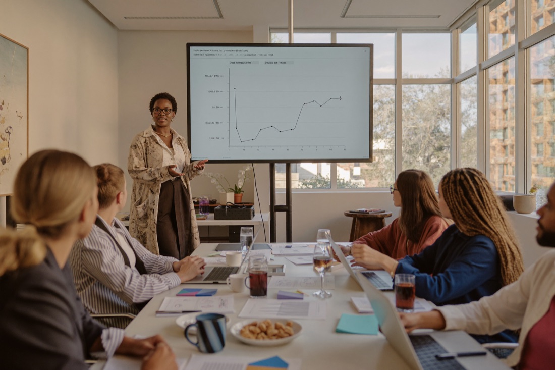 Practitioner leading a live Brixgate finance session